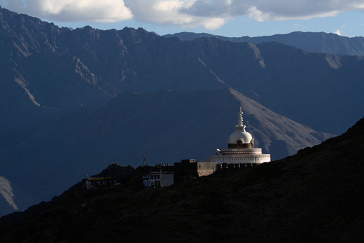 shanti stupa, leh
