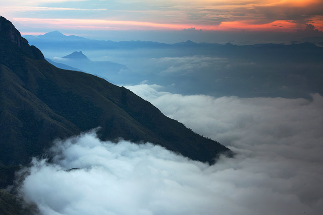 clouds and hills of munnar