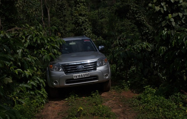 Ford Endeavour Off Road Driving